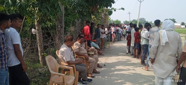 Ballia : खेत में काम कर रहे ग्रामीणों पर तेंदुए का हमला, दो घायल